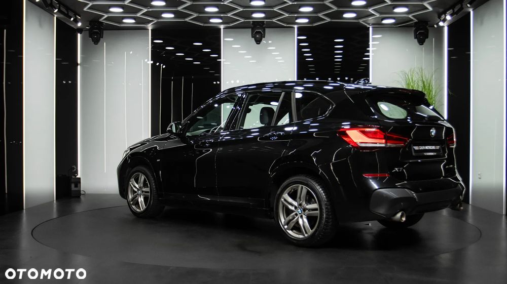 BMW X1 xDrive20i M Sport - 4