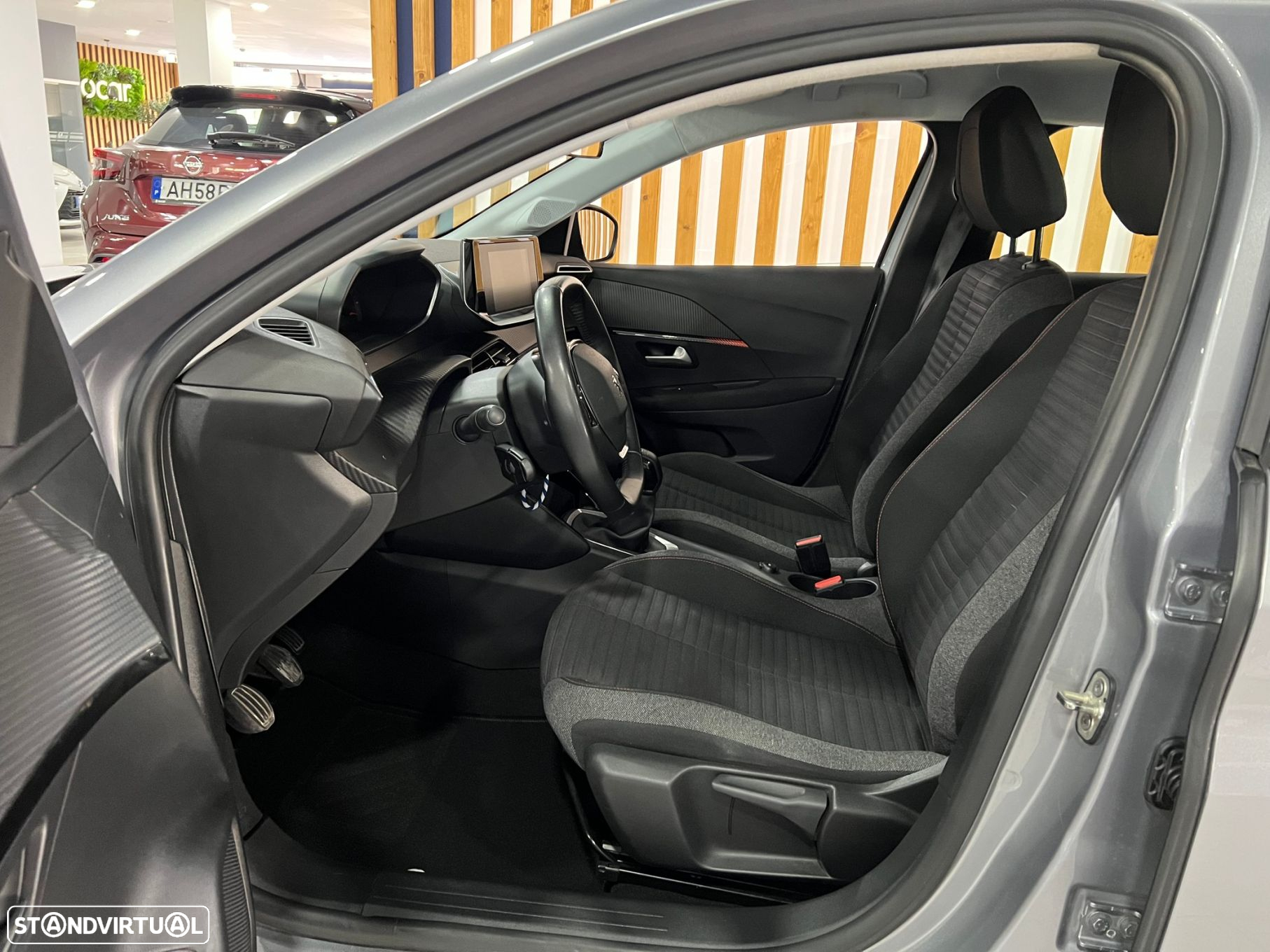 Peugeot 208 1.2 PureTech Active Pack - 11