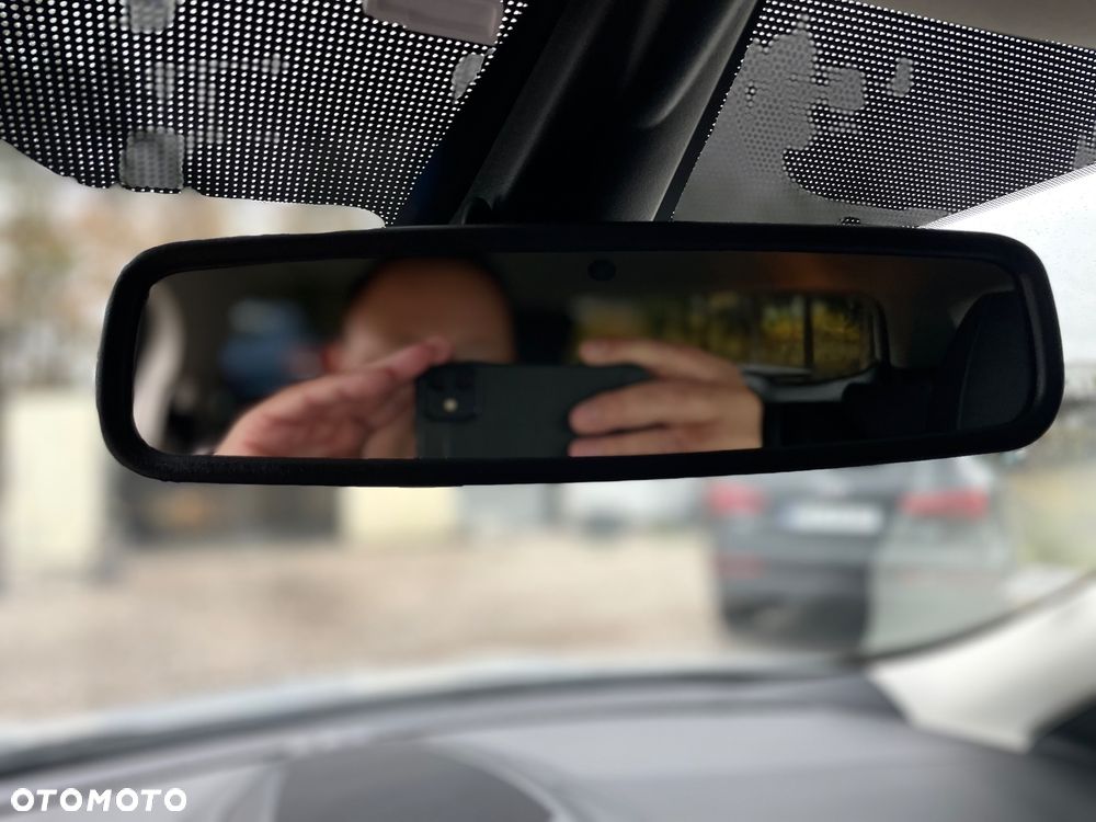 Ford Kuga - 23