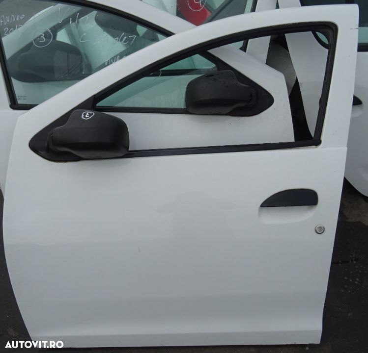 Usa stanga fata Dacia Sandero din 2015 completa fara oglinda - 1