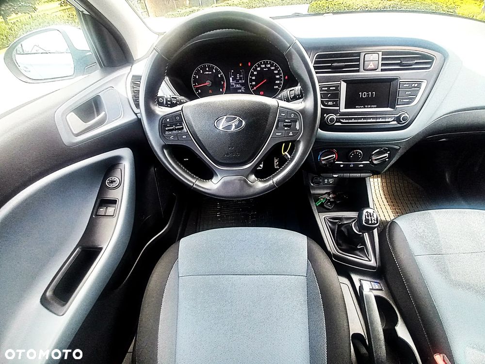 Hyundai i20 blue 1.4 Active Select - 22