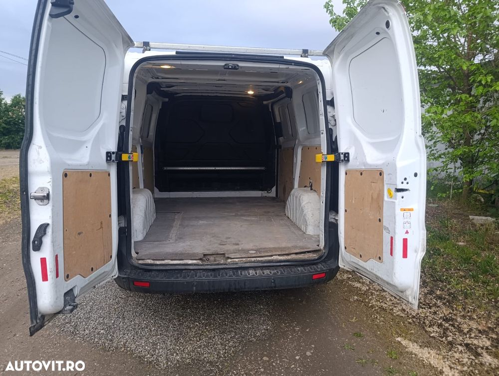Ford Transit Custom - 8