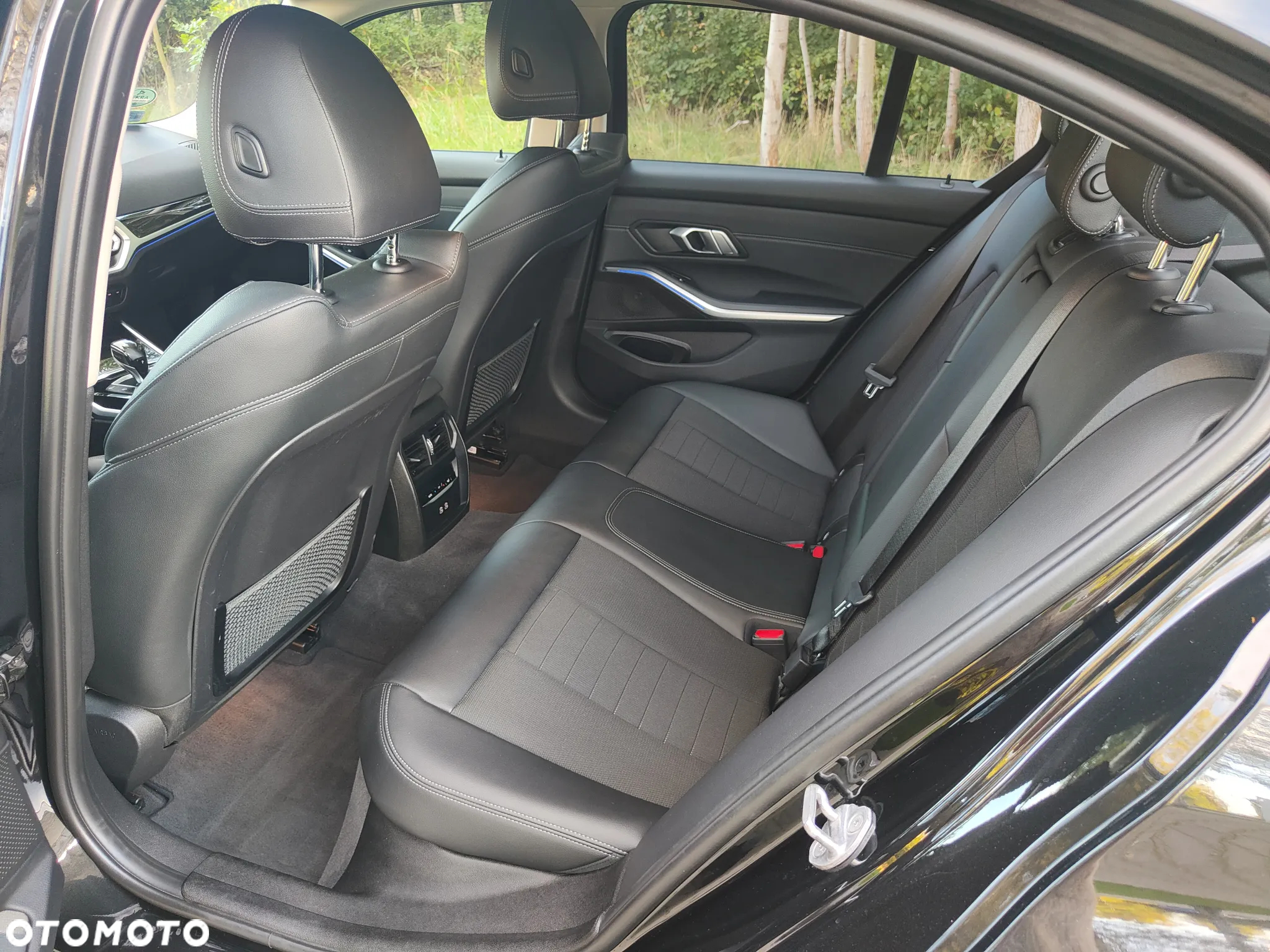 BMW Seria 3 318d Sport Line - 3
