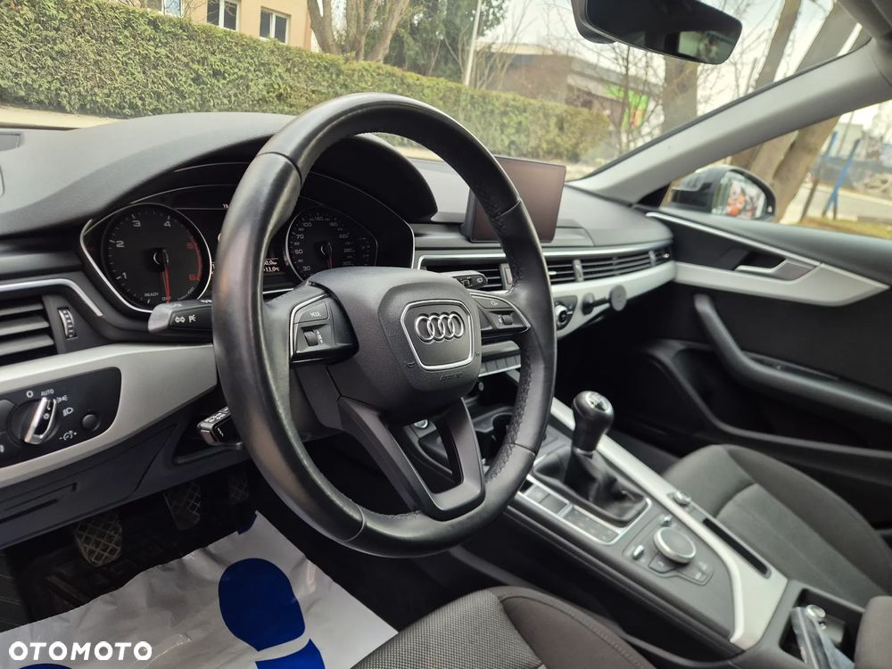 Audi A4 Avant 2.0 TDI - 12