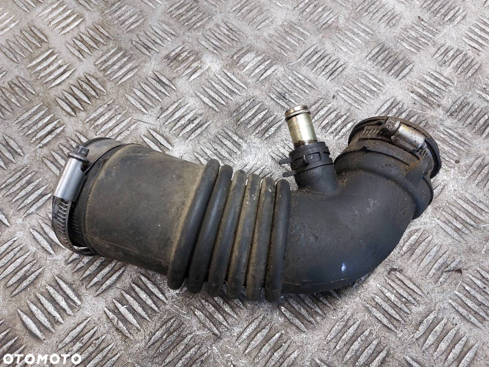RURA DOLOT POWIETRZA TOYOTA AVENSIS VERSO I 2.0 D4D 17881-27080 - 2