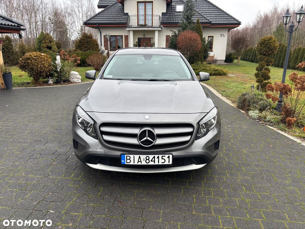 Mercedes-Benz GLA - 1