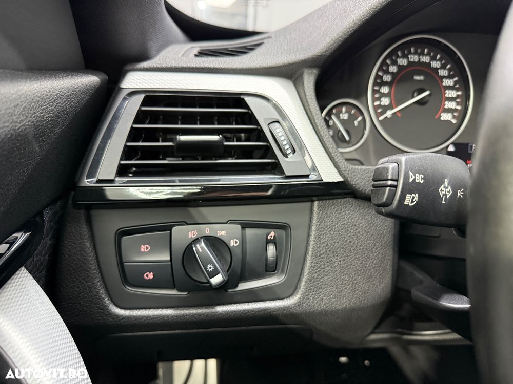 BMW Seria 3 320i GT Aut. M Sport - 17