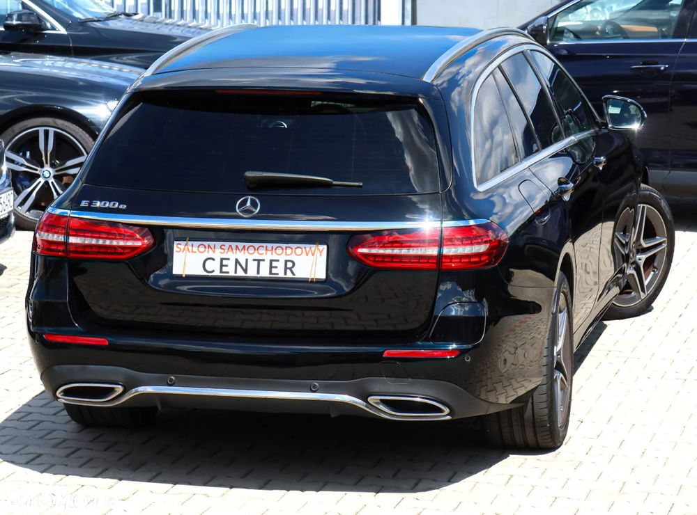 Mercedes-Benz Klasa E 300 AMG - 9