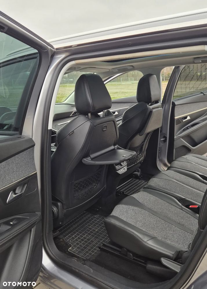 Peugeot 5008 - 11