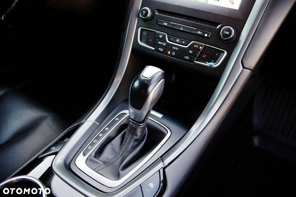 Ford Mondeo 2.0 EcoBlue Titanium - 16
