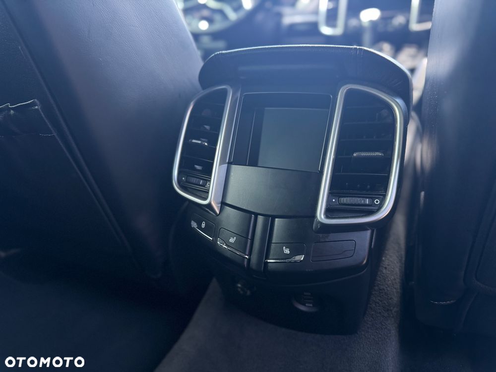 Porsche Cayenne S Platinum Edition - 16