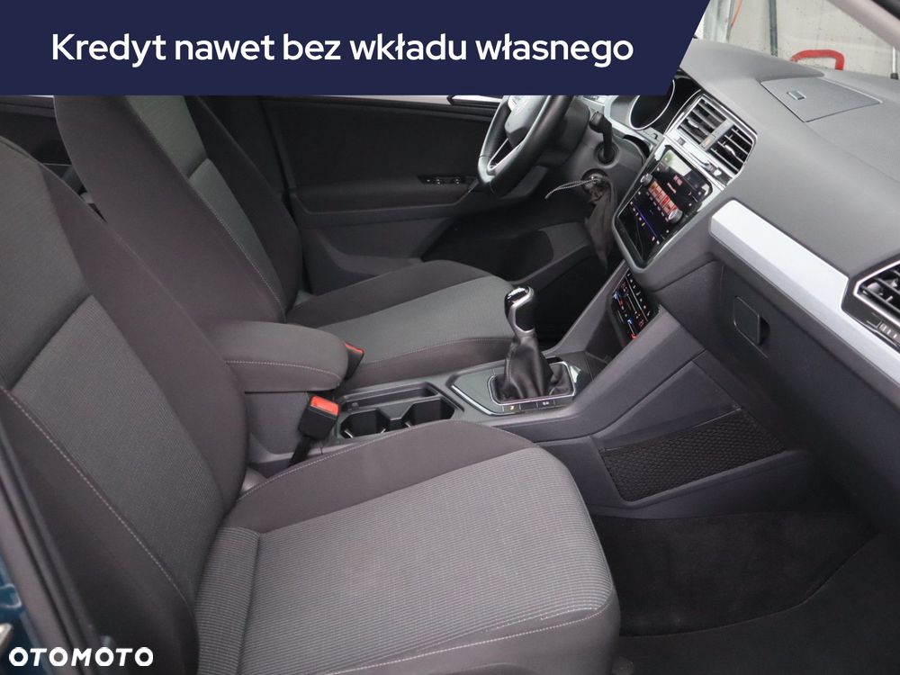 Volkswagen Tiguan - 11
