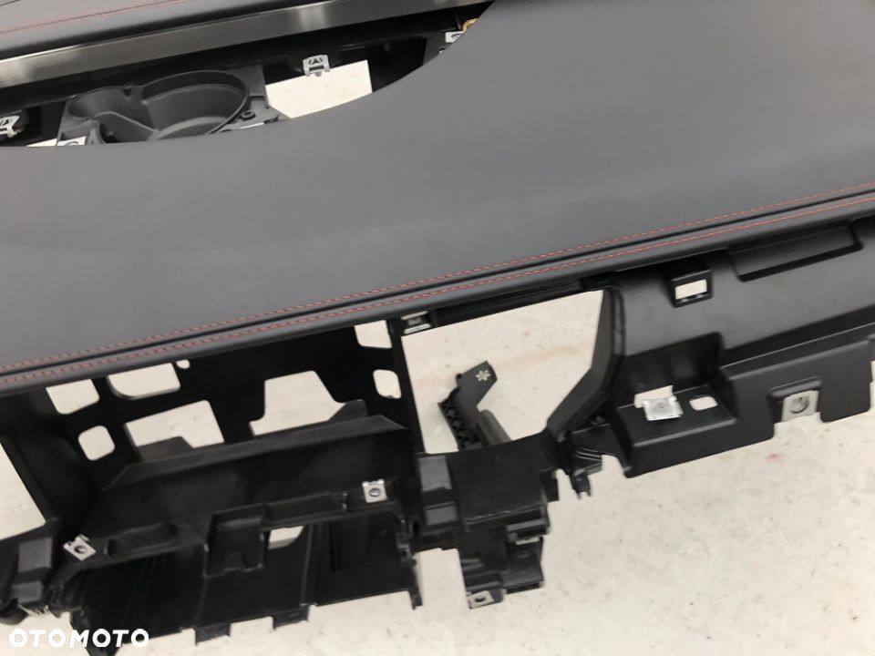 AUDI A8 D4 4H DESKA KONSOLA KOKPIT PULPIT PÓŁKA PARAPET PODUSZKI POWIETRZNE AIRBAG PASY PAS KURTYNA FOTELA PODUSZKA FOTELOWA W FOTEL naprawa REGENERACJA - 7