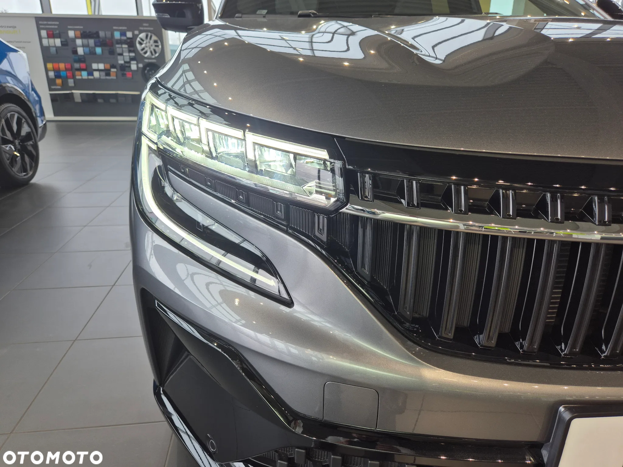 Renault Espace 1.2 E-Tech Full Hybrid 200 Iconic MMT 5os - 8