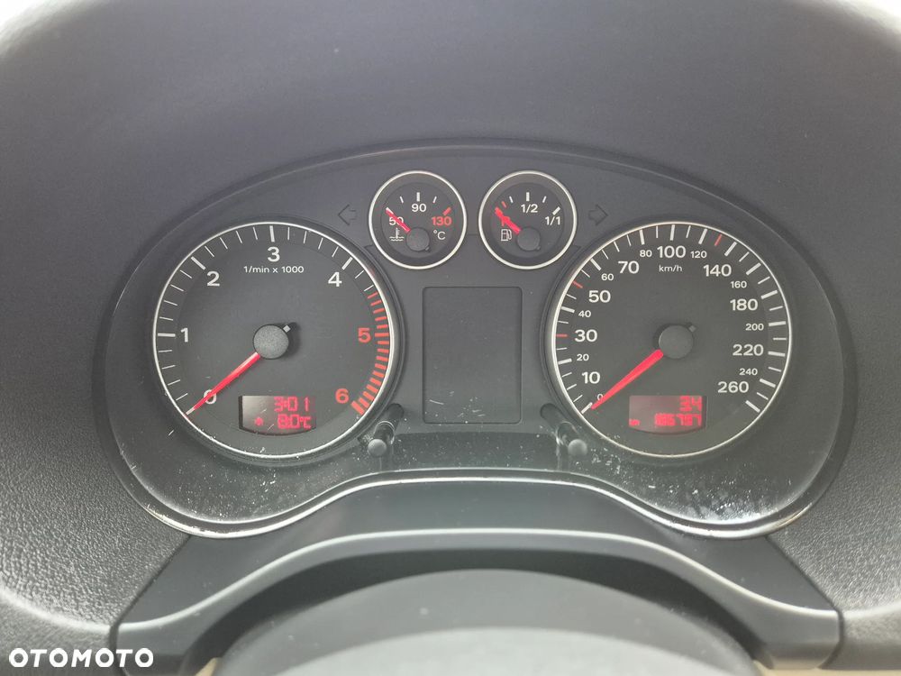 Audi A3 Sportback 2.0 TDI DPF Ambition - 38
