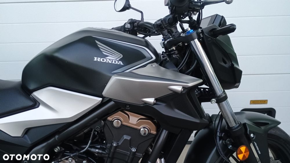 Honda CB - 26