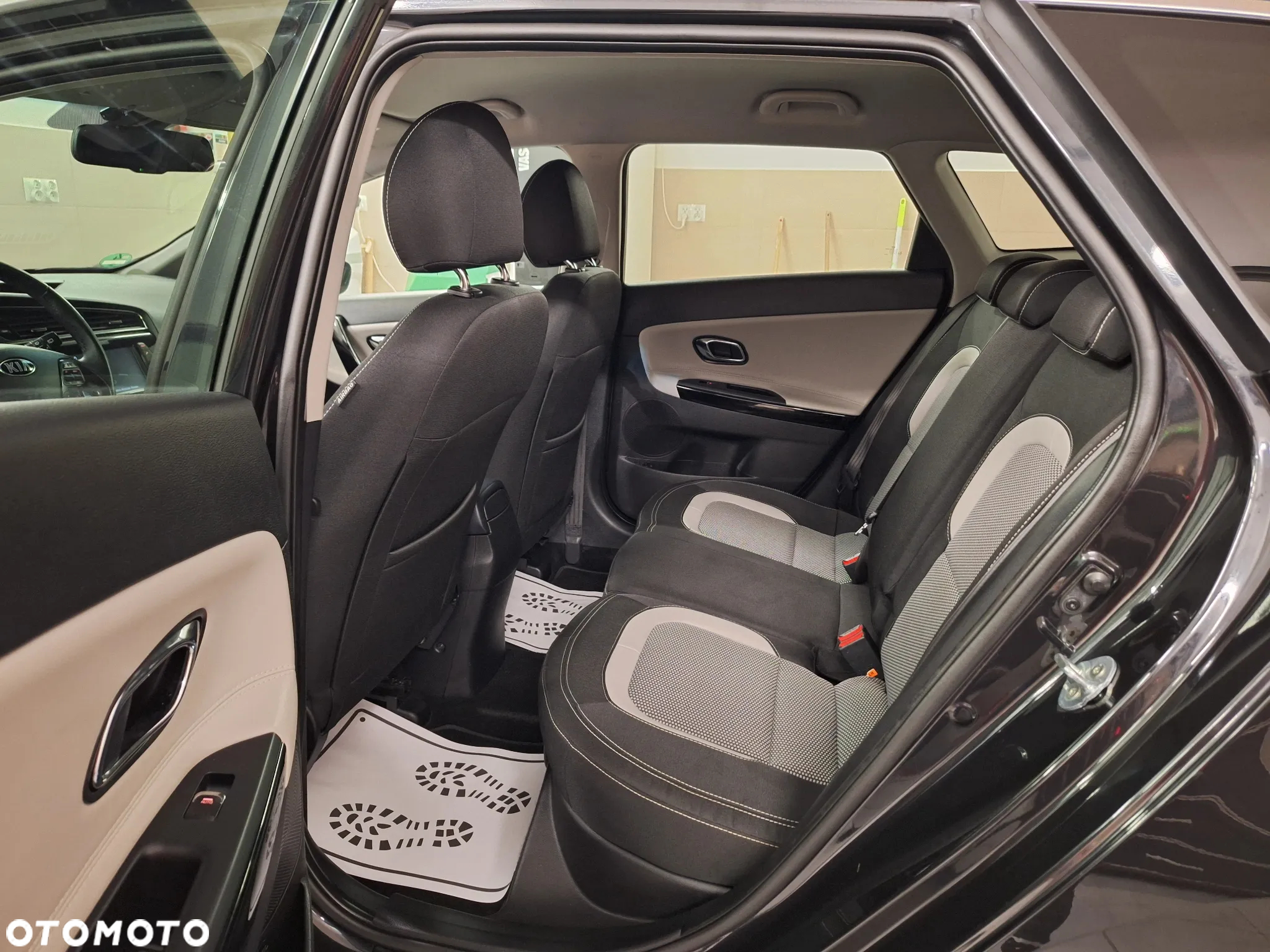 Kia Ceed 1.4 CVVT SW Dream Team Edition - 20