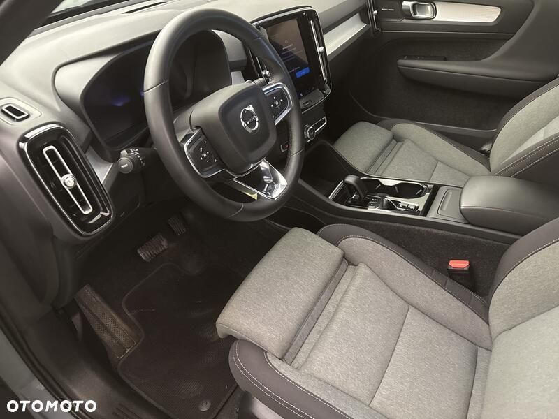 Volvo XC 40 B3 Plus Dark - 10
