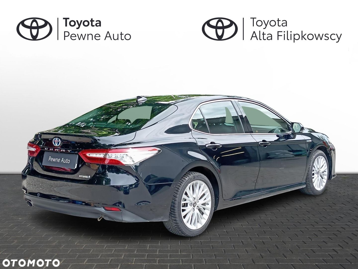 Toyota Camry - 2