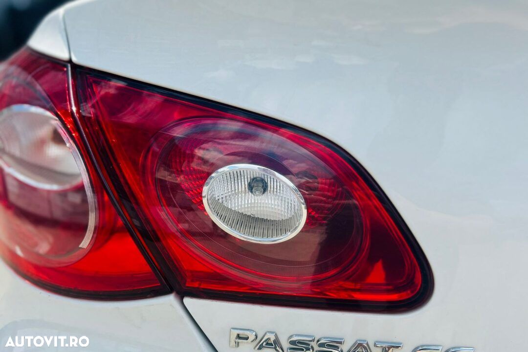 STOP STANGA PE CAPOTA PORTBAGAJ VW PASSAT CC – AN 2011 - 1