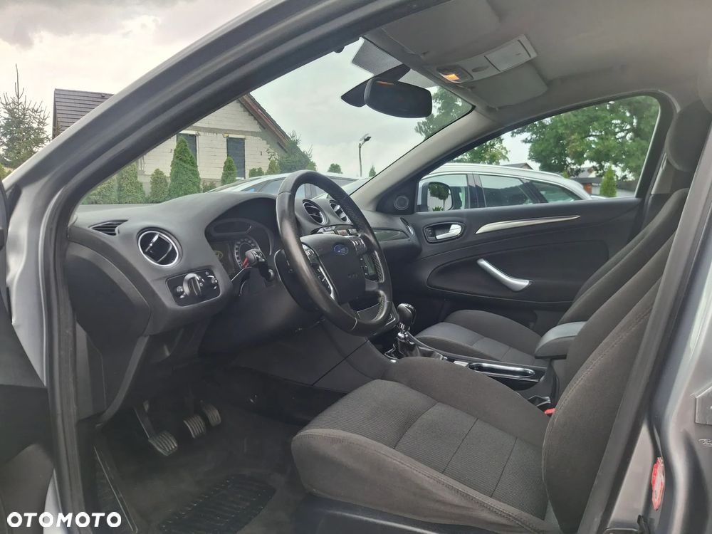 Ford Mondeo Turnier 2.0 TDCi Titanium - 21