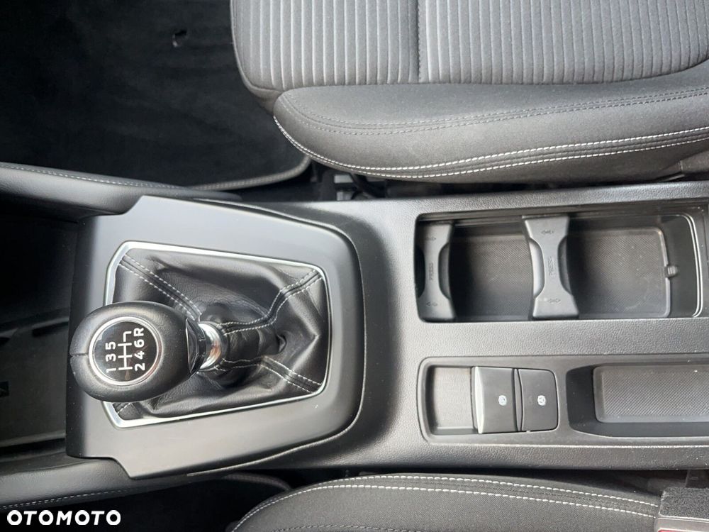 Ford Focus - 25