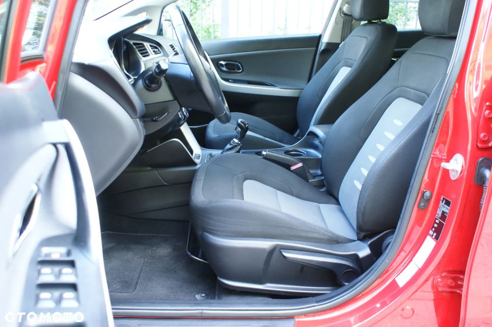 Kia Ceed - 7