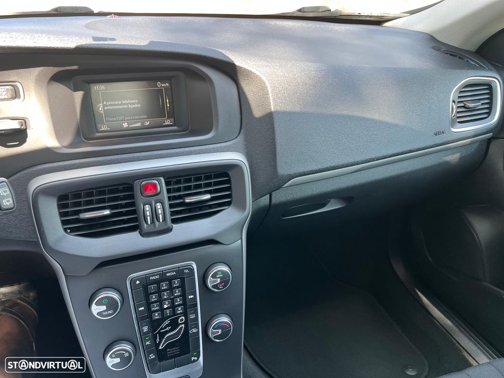 Volvo V40 2.0 D2 Momentum - 39
