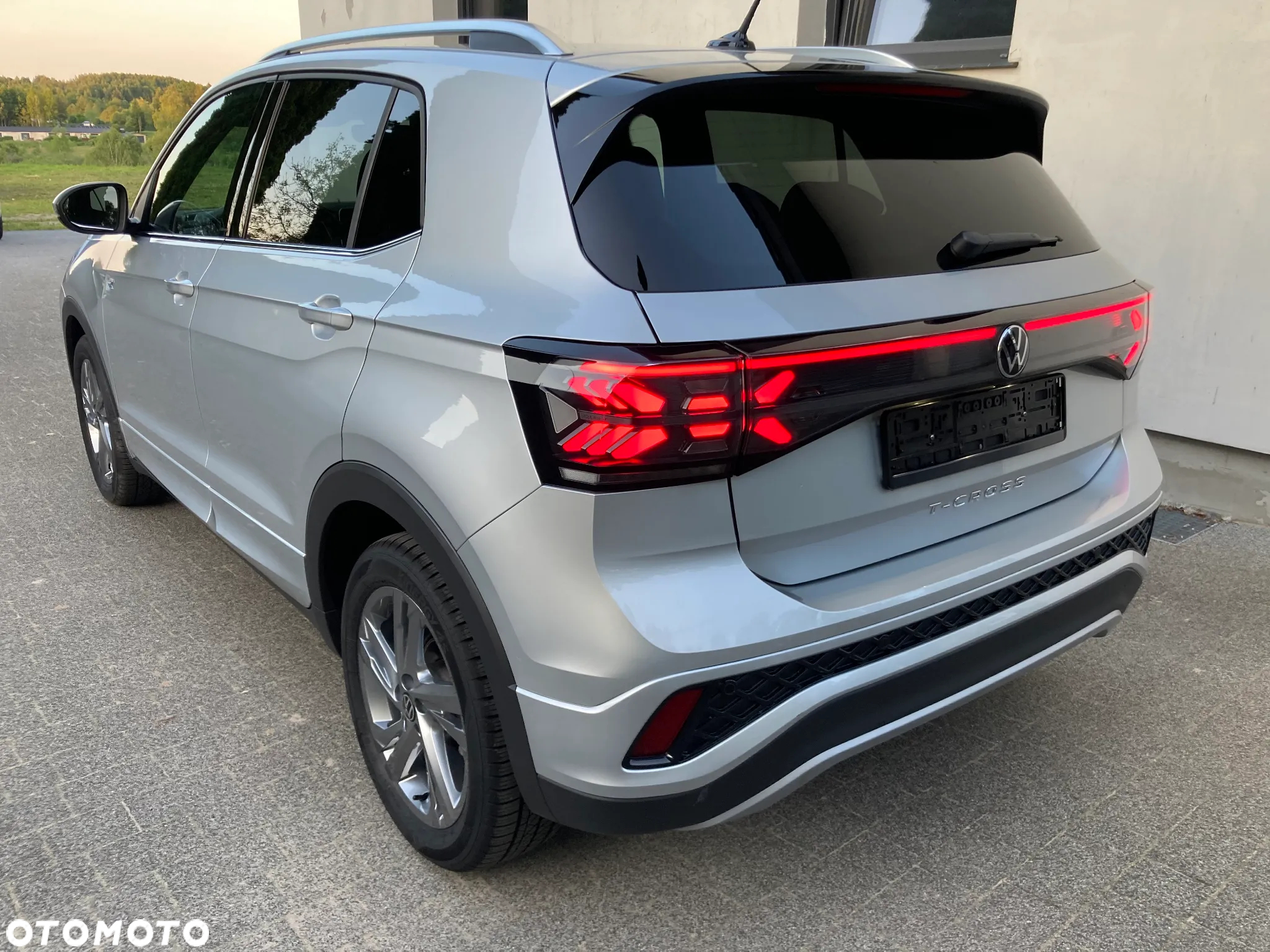 Volkswagen T-Cross 1.5 TSI ACT OPF DSG R-Line - 12