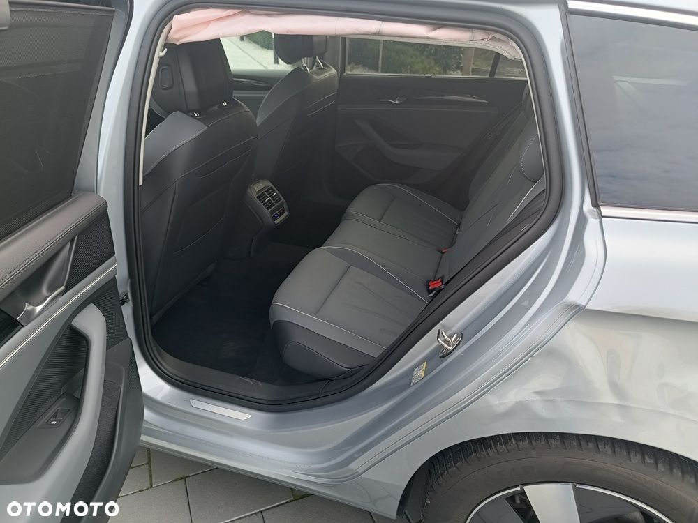 Volkswagen Passat ver-1-5-tsi-evo-elegance-dsg - 9