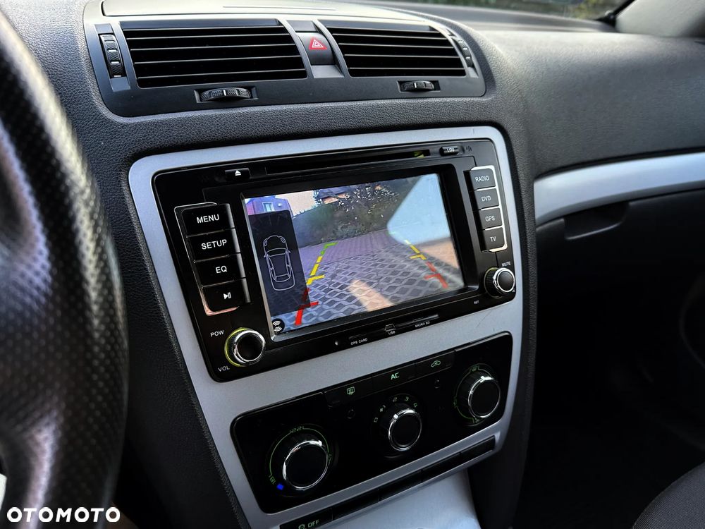 Skoda Octavia 1.6 TDI Ambiente - 23