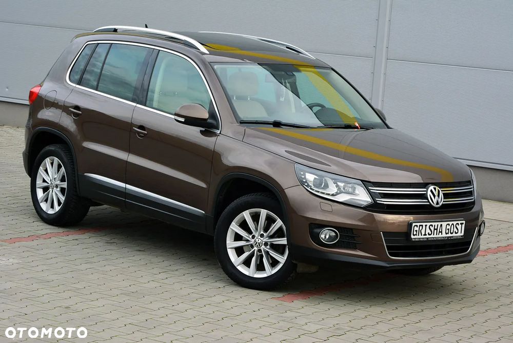 Volkswagen Tiguan 2.0 TDI DPF BlueMotion Technology Exclusive - 32