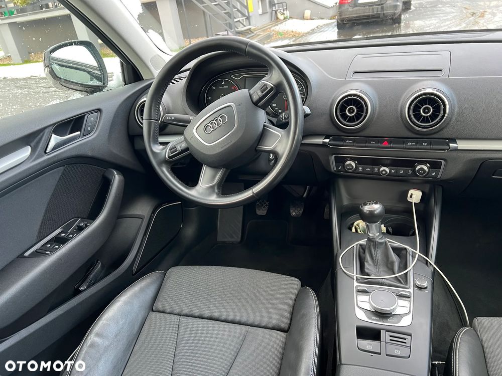 Audi A3 Sportback - 13