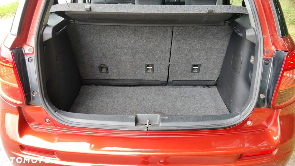 Suzuki SX4 - 8