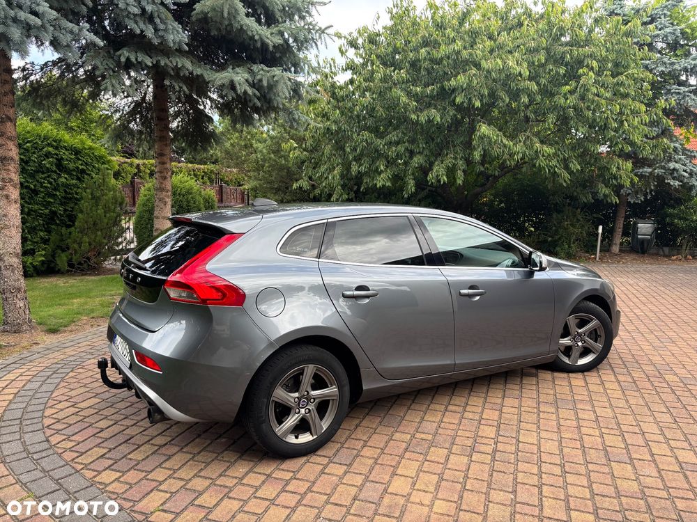 Volvo V40 D4 Drive-E R-Design Momentum - 6