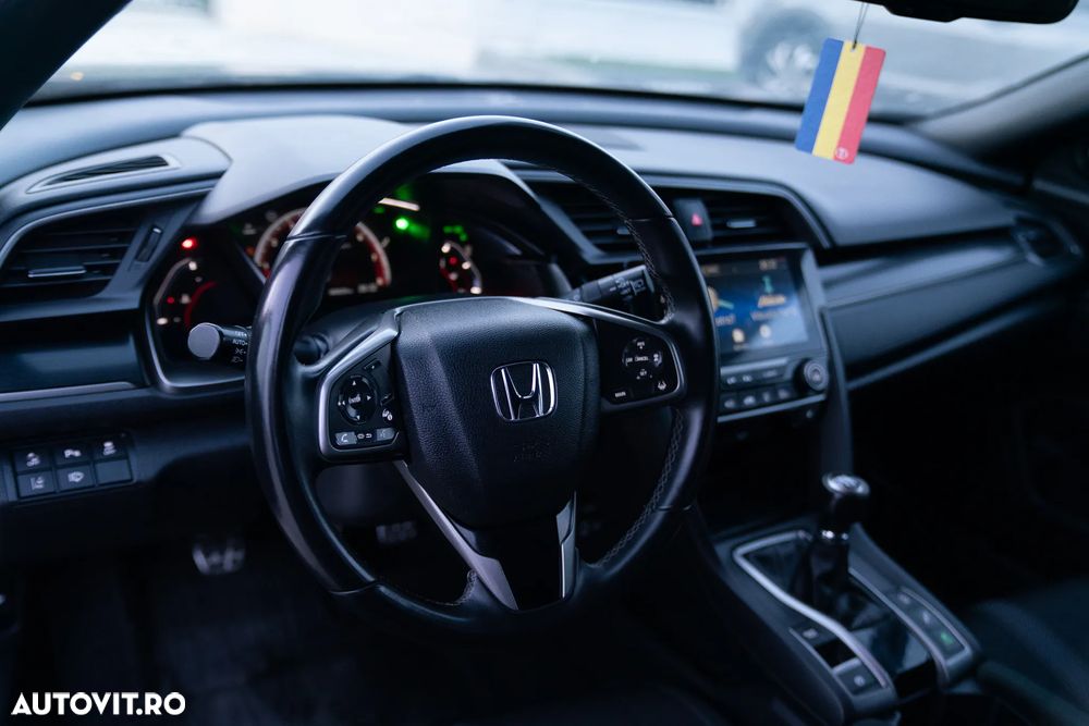 Honda Civic 1.5 VTEC Turbo Sport Plus - 17