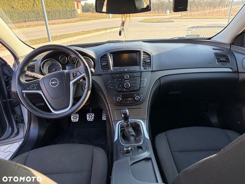 Opel Insignia - 8