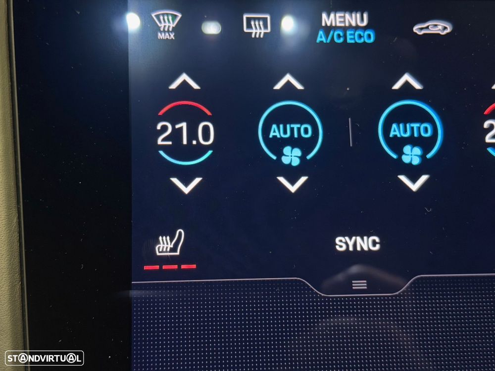 Porsche Taycan Cross Turismo Turbo - 60