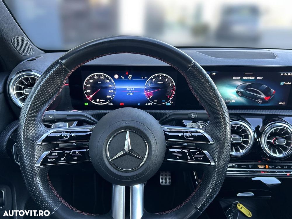 Mercedes-Benz A 220 4MATIC Aut. - 17