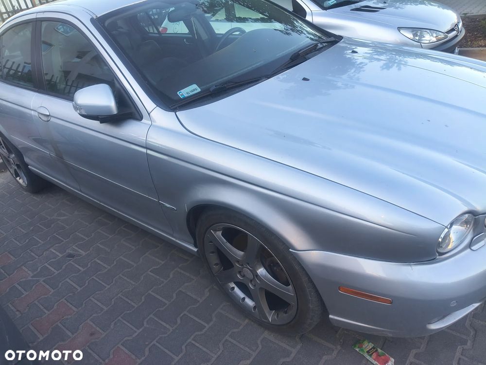 Jaguar X-Type - 4
