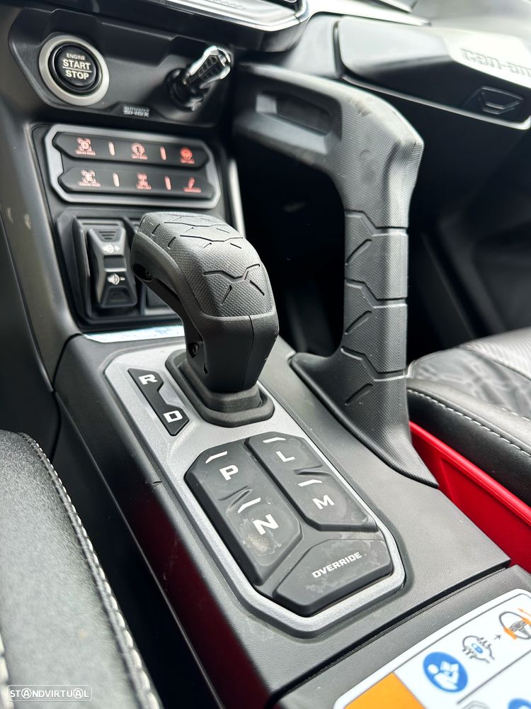 Can-Am Maverick R MAX X RS 999T DCT SAS - 20