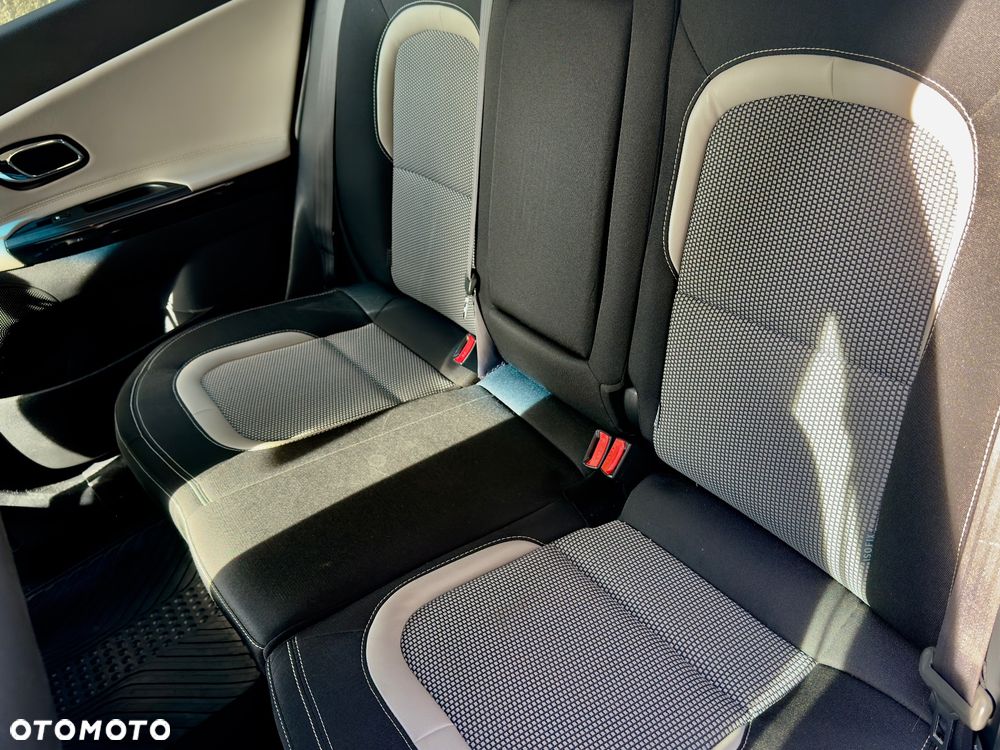 Kia Ceed - 13