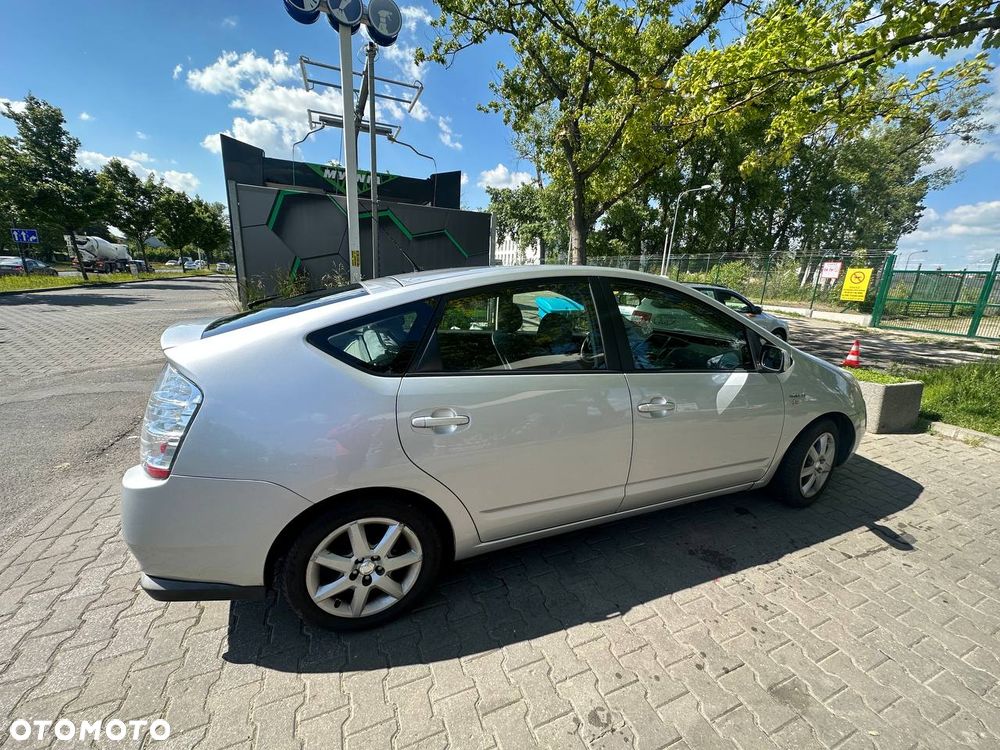 Toyota Prius 1.5 VVT-i Sol - 7