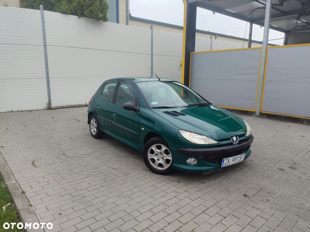 Peugeot 206 1.1 XR - 1