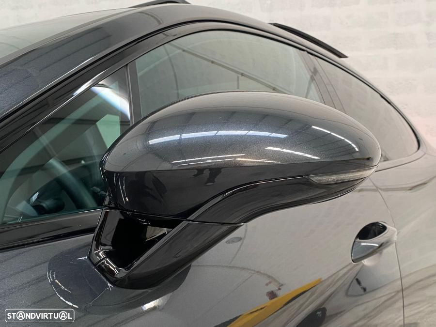 Porsche Panamera 4 E-Hybrid Platinum Edition - 16