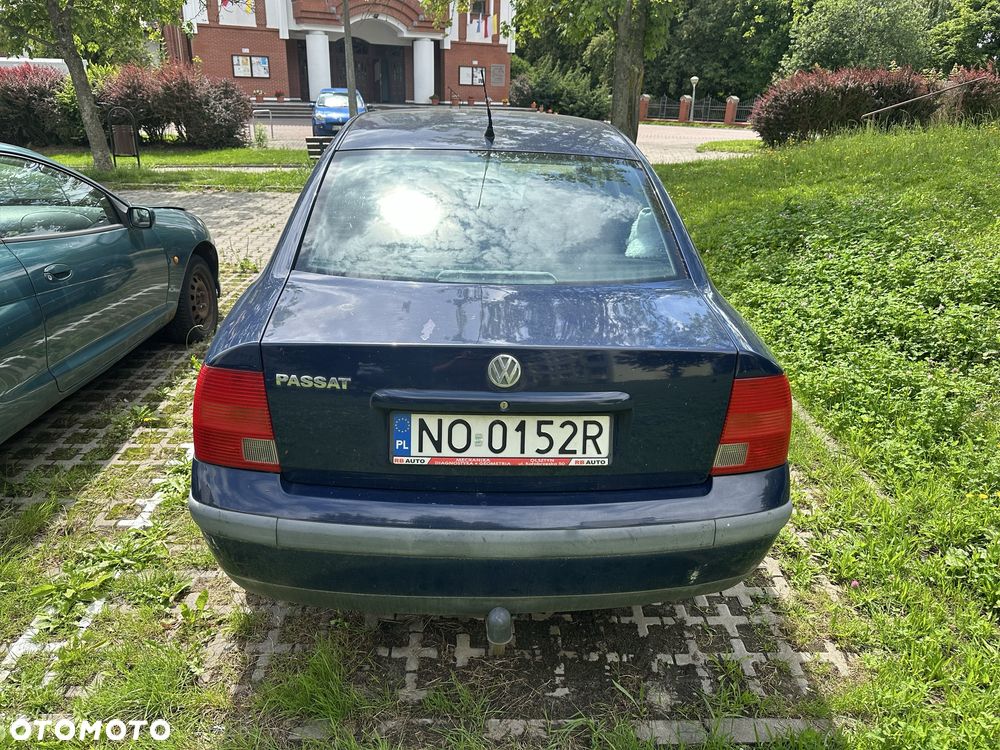 Volkswagen Passat - 3