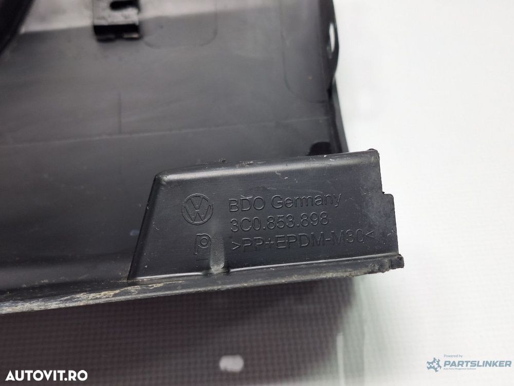 Ornamente prag dreapta spate VOLKSWAGEN PASSAT Variant 3C5 2005 - 2011 TDI CAYC 3C0853898 - 2