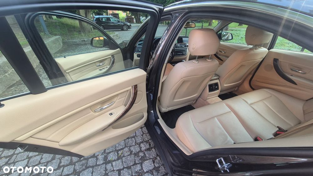 BMW Seria 3 - 18