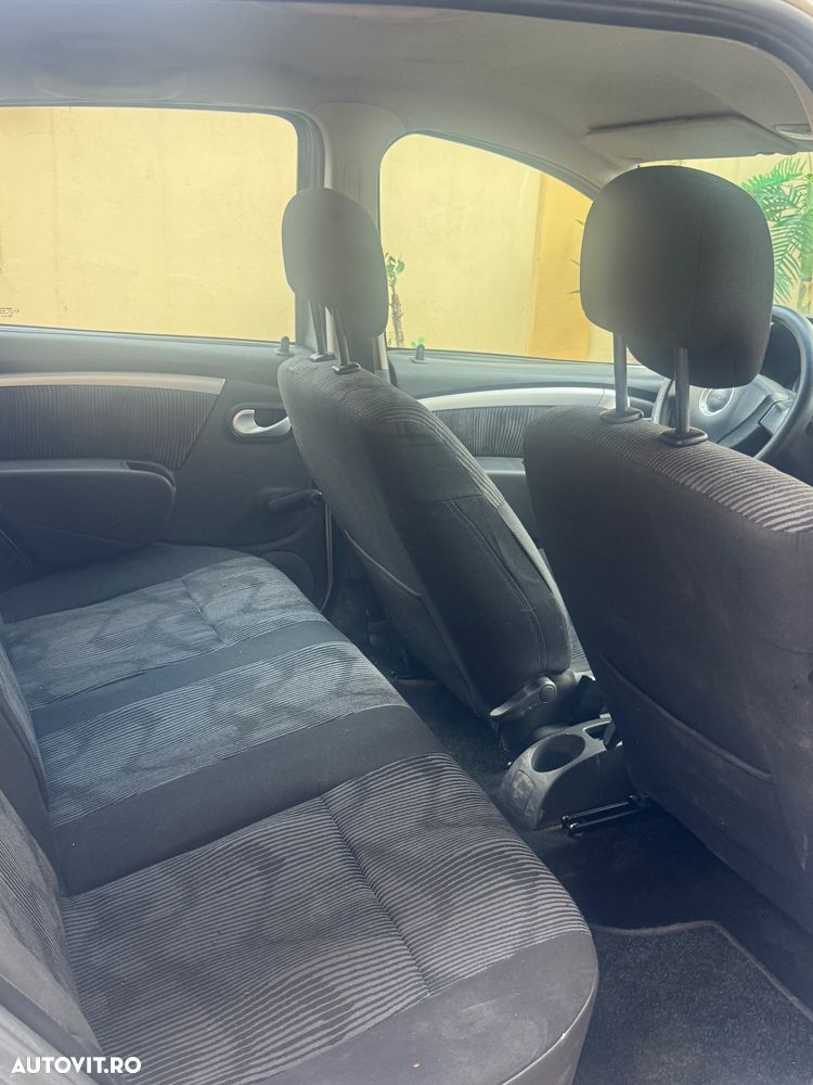 Dacia Sandero - 20