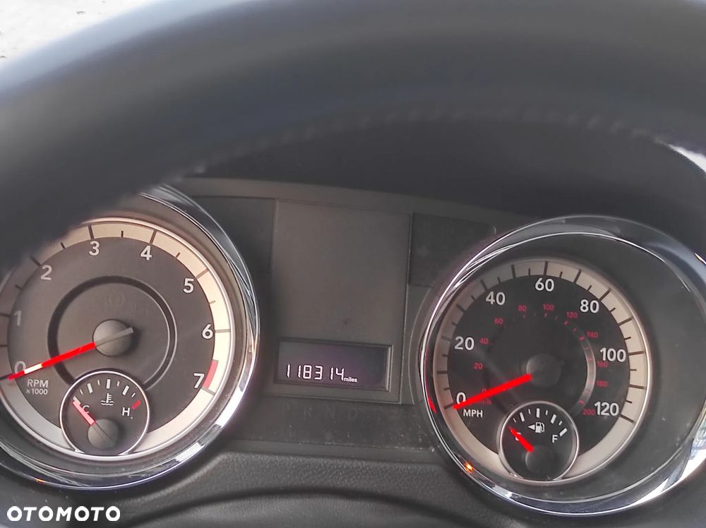 Dodge Grand Caravan 3.6 Express - 6